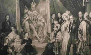 La famille impériale se réunit autour du portrait de François Ier d'Autriche, un moment de grandeur capturé.