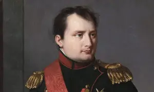 Portrait de Napoléon Bonaparte, le jour quand est né Napoléon Bonaparte. Il porte un uniforme militaire avec des épaulettes dorées et un ruban rouge.