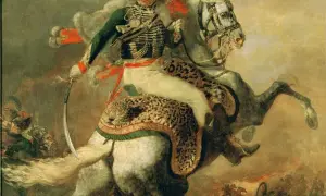 Un officier de chasseurs à cheval de la garde impériale chargeant, sabre au clair, sur un cheval blanc orné d'une peau de léopard.