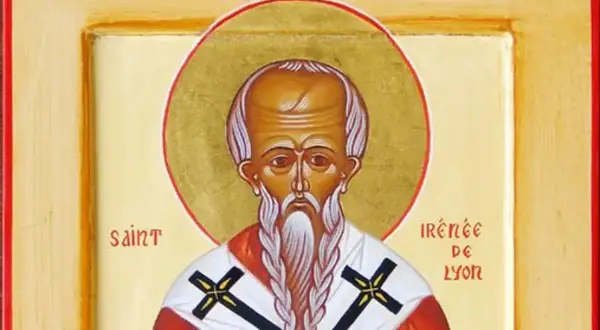 Icône de saint Irénée de Lyon, patron des théologiens, le représentant avec une barbe blanche et des croix sur sa robe.